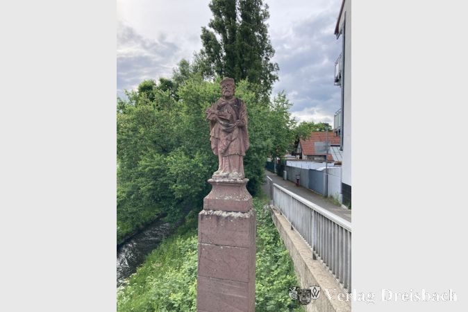 Nepomuk-Statue an der Frankfurter Straße.