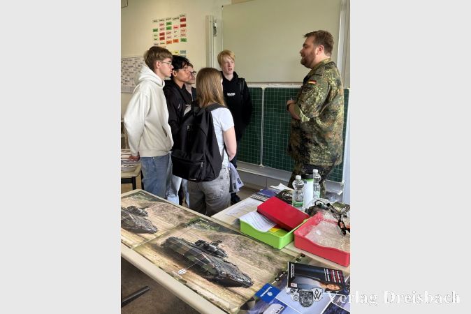 Auch die Bundeswehr zeigte auf der Azubimesse Präsenz.