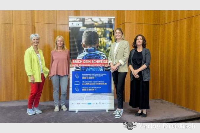 Die vier Referentinnen bei der Präventionsveranstaltung in Hofheim.