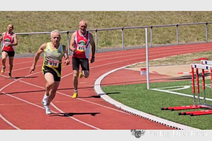 Holger Bang beim 200 m Lauf.