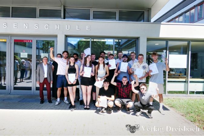 Die jubelnden Gesellinnen und Gesellen.
