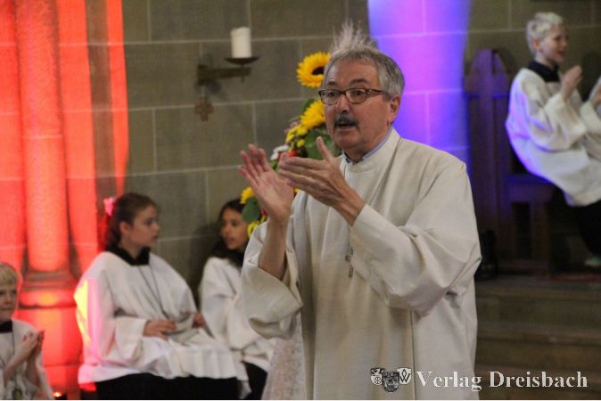 Joachim Kahle, wie man ihn kennt: Als Teil eines lebendig gestalteten Gottesdienstes.