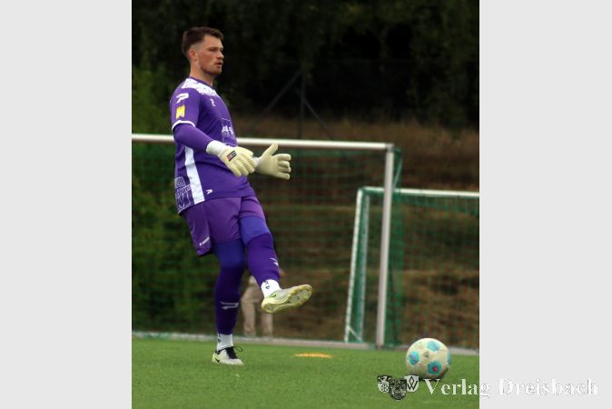 Nach dem Abgang von Daniel Zeiater musste der FCE die Torwartposition neu besetzt. Für den 25-jährigen Felix Koob ist es die fünfte Station in der Hessenliga.