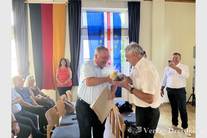 Bürgermeister Klaus Schindling (links) mit Miklós Szabó, dem neu gewählten Bürgermeister von Mosonmagyaróvár.
