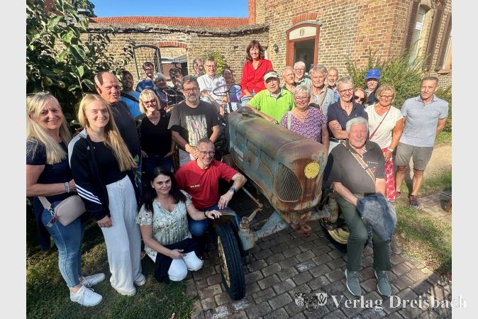 Gruppenfoto der Helferinnen und Helfer, zu deren Ehren wieder ein großes Dankefest veranstaltet wurde.