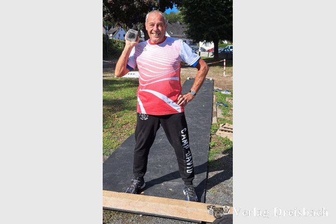 Eckard Kiel zeigte sich im Rasenkraftsport-Dreikampf in Niederselters in starker Form.