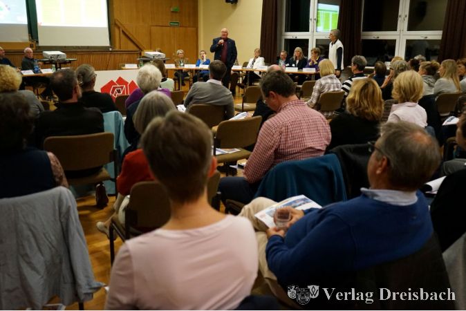Pfarrer Helmut Gros warb dafür, Kirche an neuen Orten zu denken.