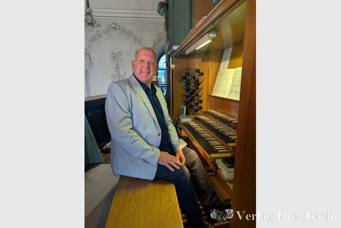 Virtuos an der Orgel: Diözesankirchenmusikdirektor Andreas Großmann bereicherte das Konzert mit Werken von Bruhns, Krebs und Hakim.