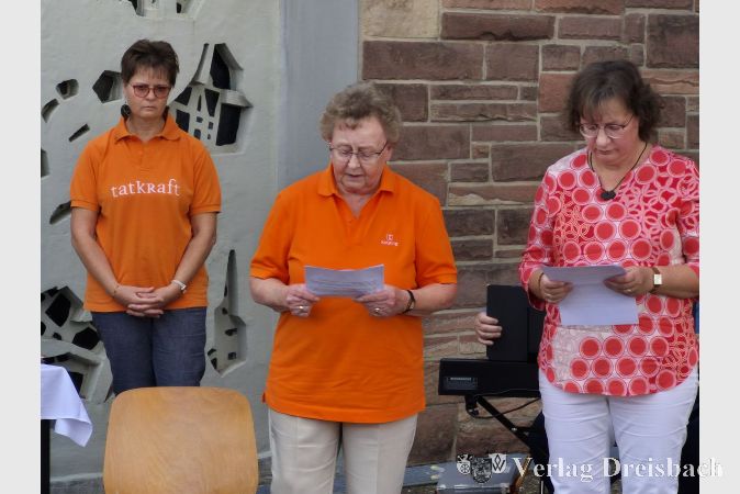 Aktive Mitgestalter: Stefanie Kohl (l.), Veronika Schöbel und Beate Sondermann (r.) beim Partnerschaftsgottesdienst.