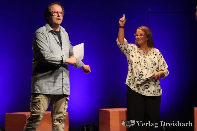 Ralf Keß hatte die Rahmenhandlung des Stücks verfasst, Katja Leppert schilderte die westdeutsche Biografie der 1948 geborenen "Elisabeth".
