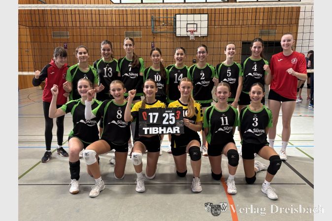 Strahlende Gesichter bei der Damen 4 nach dem tollem 3:0-Sieg.