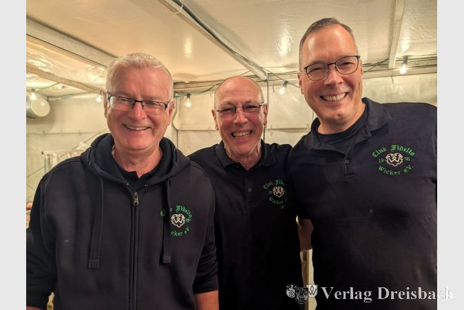 Vorsitzender: Fidelio-Chef Detlev Wiehle (l.) zog ein positives Fazit und zeigte sich zufrieden mit der Jubiläumskerb.