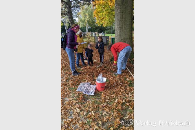 Generationenübergreifende Teilnahme an der Reinigungsaktion des BUND in Eddersheim.