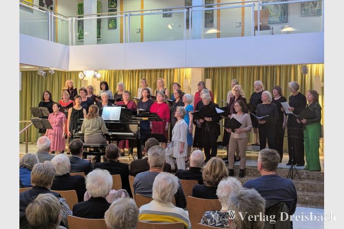 Unter dem Motto "A Million Dreams..." hatten die Choryfeen am vergangenen Sonntag zu ihrem Konzert im Rat- und Bürgerhaus eingeladen.