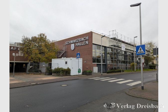 Sanierungsarbeiten rund um die Schwarzbachhallen werden auch in den nächsten Jahren noch eine Rolle spielen.