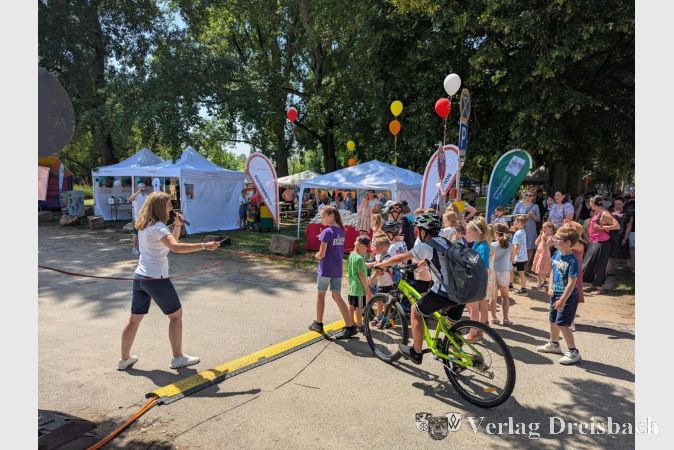 Die Erste Stadträtin Heike Seibert eröffnete den letztjährigen Kinder- und Jugendtag in Eddersheim.