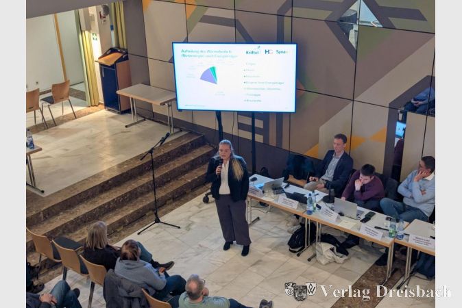 Melanie Schwertfeger von der HORIZONTE Group erläuterte die Aufteilung des Wärmebedarfs nach Energieträger.