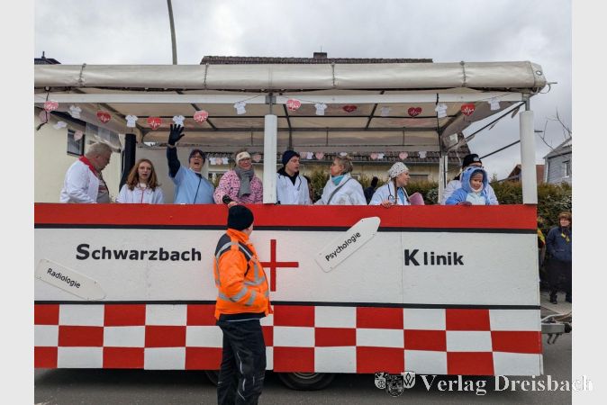 Foto: mpk
Die Schwarzbachklinik der Kriftler Heimat- und Festwagengesellschaft.