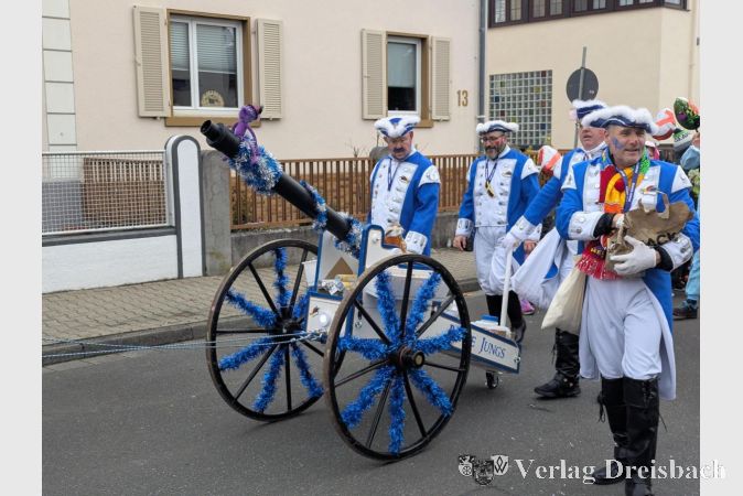Foto: mpk
Schwere Geschütze wurden in der Nachbarstadt aufgefahren...