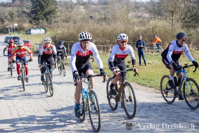 Foto: RC Hattersheim
Gemeinsam durch das abwechslungsreiche Main-Taunus-Gebiet.