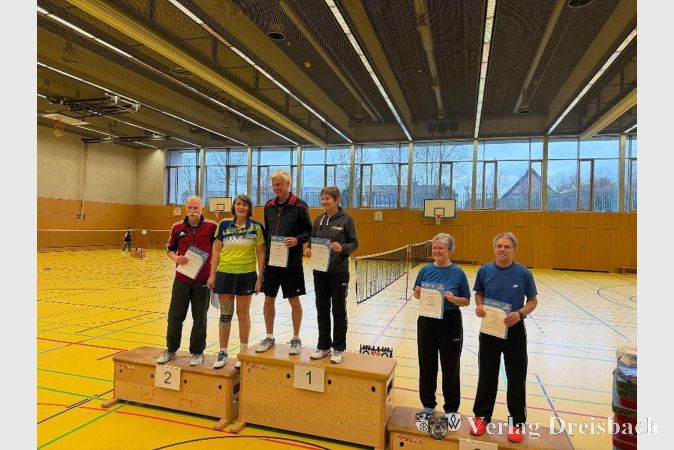 Foto: privat
Zusammen mit Petra Knacker vom SV Rot Weiss Walldorf wurde Rolf Baumgärtner ebenfalls Hessenmeister im Mixed der Altersklasse O65.