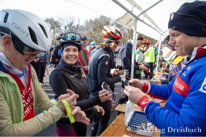 Foto: RC Hattersheim
Hoher Andrang 2025 bei der Registrierung am Start.