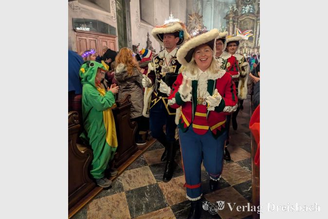 Foto: nab
Voll besetzte Bänke: Der Fastnachtsgottesdienst in der Galluskirche war von einer gelösten, heiteren Atmosphäre geprägt.