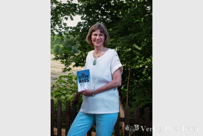 Foto: M. Dauber
Iris Otto präsentiert im Rahmen der nächsten Lesebühne in Kriftel ihren neuen Roman.