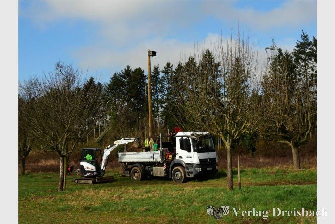 Foto: privat
Dank Technik: Der Mast steht!