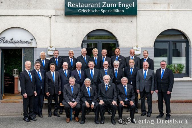 Foto: Thomas Wiegand
Gruppenfoto des Männerchors des Gesangvereins Liederkranz Kriftel.