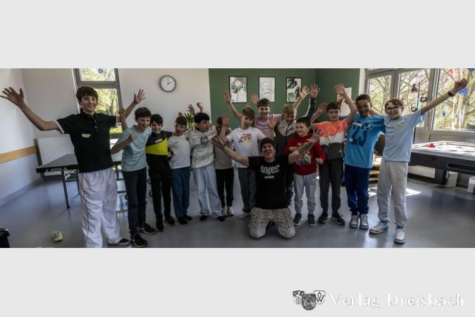 Foto: Wiegand_FFC
Gruppenfoto beim Breakdance-Workshop.