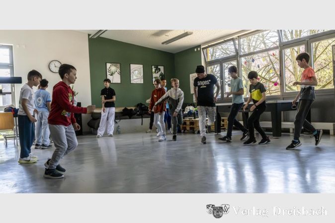 Foto: Wiegand_FFC
Enthusiastisches Tanzen der teilnehmenden Kids.