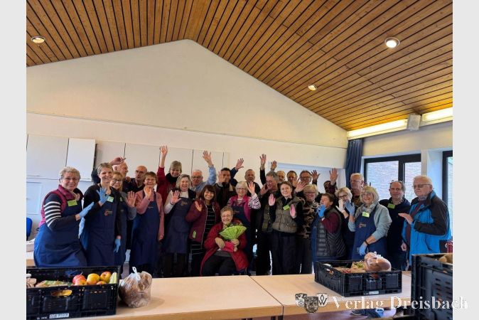 Foto: CV Taunus
Mit viel Beifall und Dankbarkeit wurde Annette Schnabel in den Ruhestand verabschiedet.