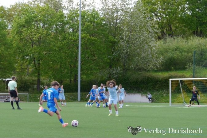 Foto: SV 07
Die D1-Jugend des SV 07 schlug sich wacker beim Kreispokalfinale, unterlag aber dennoch mit 0:3 gegen Unterliederbach.