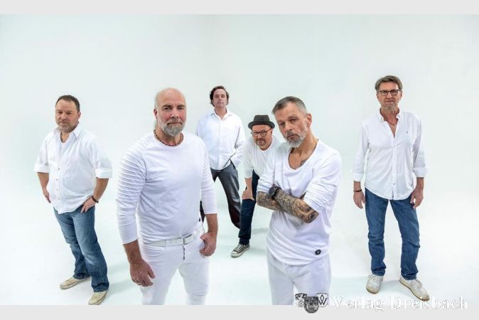 Foto: Kharma
Die Band „Kharma“.