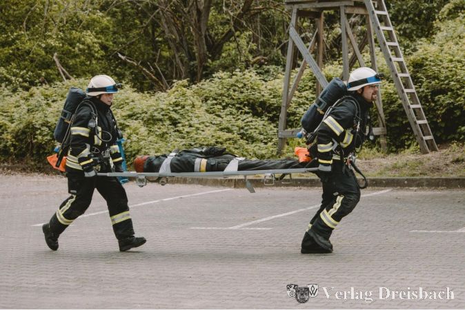 Foto: Markus Schlott
Simulierte Personenrettung im Rahmen der Einsatzübung.