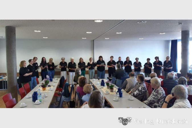 Foto: privat
Der Frauenchor Cantabile Hattersheim im Südringtreff.