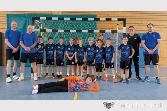 Foto: privat
Stolze Truppe: Die männliche E-Jugend nach dem Quali-Turnier.