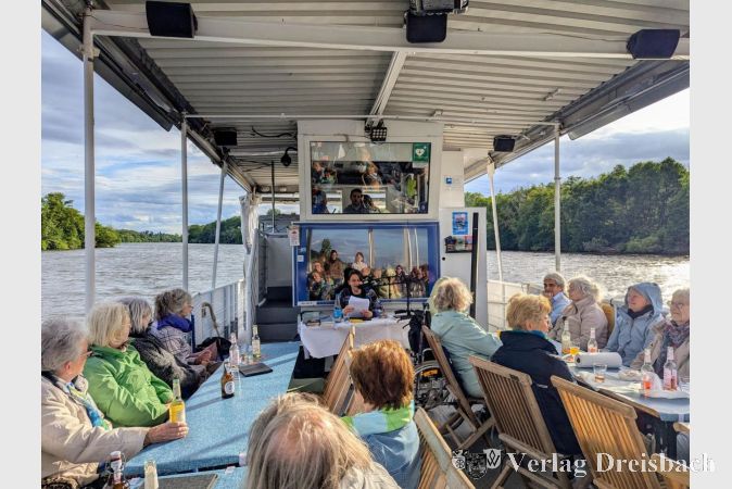 Foto: mpk
Leinen los zur Literarischen Schifffahrt: Die Veranstaltungsreihe hat viele Stammgäste, die auch diesmal wieder bestens unterhalten wurden und das besondere Ambiente genossen.