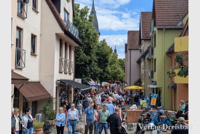 Foto: mpk
Auch zwischen dem Marktplatz und der Kirche St. Martinus war viel los.