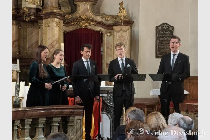 Foto: nab
Mit klanglicher Präzision und feiner Abstimmung gestaltete das Calmus Ensemble sein Programm „Leipziger Meister“ in der St.-Gallus-Kirche.