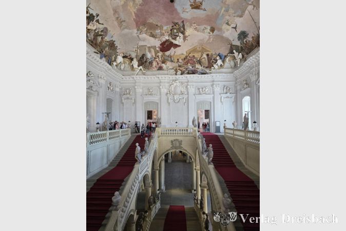 Foto: Bärbel Siebert
Das Deckengemälde im Treppenhaus der Residenz begeisterte die DJK-Damen.