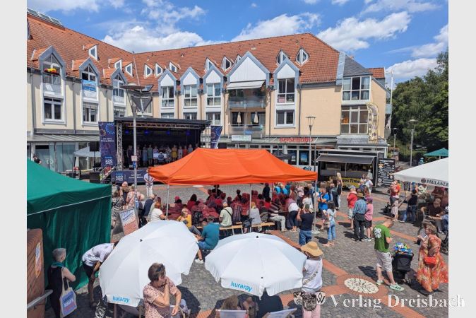 Foto: mpk
Bereits ab 14 Uhr war der Marktplatz bereits erfreulich gut gefüllt.