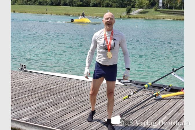 Foto: vb
Zwei Titel sammelte Rudi Axthelm am Wochenende bei der Euro Masters Regatta wie gewohnt die Medaillen ein.