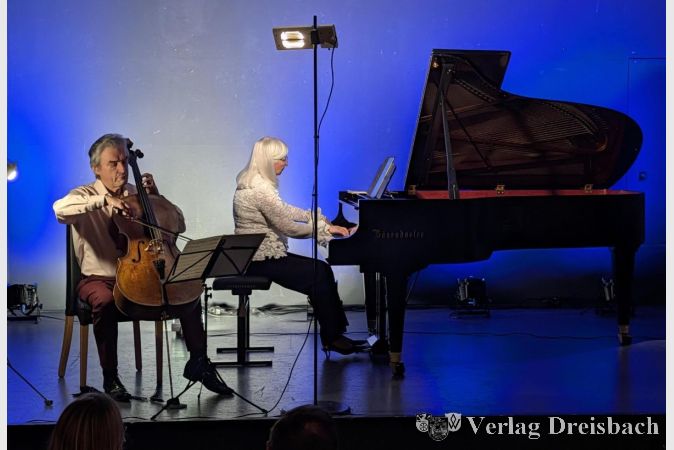 Foto: nab
Mit Klavier und Violoncello führten Monica Gutman und Ramón Jaffé das Publikum musikalisch vom Barock bis in die Klangwelt des Tangos.