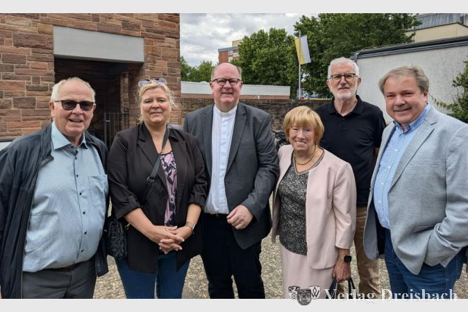 Foto: nab
Bei der Josefskerb wurde auch über die Zukunft des Kirchorts gesprochen: St. Josef soll künftig eine neue Rolle im katholischen Gemeindeleben Flörsheims übernehmen.