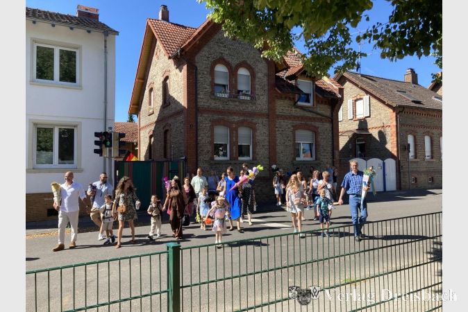 Foto: hl
Auf dem Weg zur ersten Schulstunde.