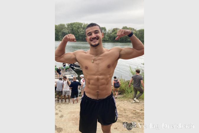 Foto: hl
Yannis Severis ist der stolze Sieger des Fischerstechens 2026.