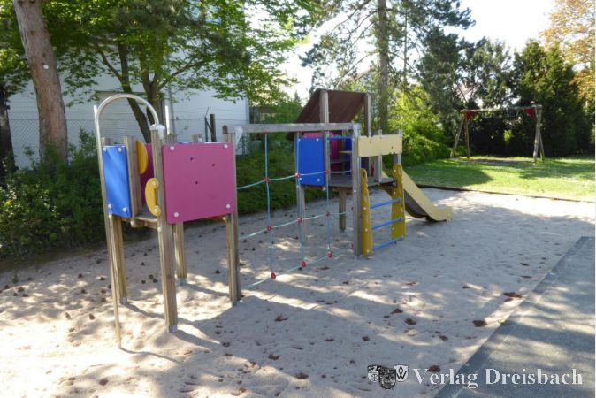 Foto: Stadt Hattersheim
Das alte Spielgerät auf dem Spielplatz zwischen der Eschenstraße und der Ulmenstraße.