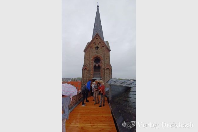 Foto: K. Neitsov-Mauer
Zum Tag des Denkmals wurden die Türe zum Dach der kath. Kirche geöffnet.